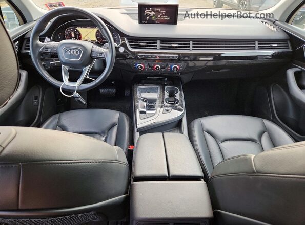 WA1AAAF73KD046150 2019 AUDI Q7 Silver Առջևի վահանակի տեսք
