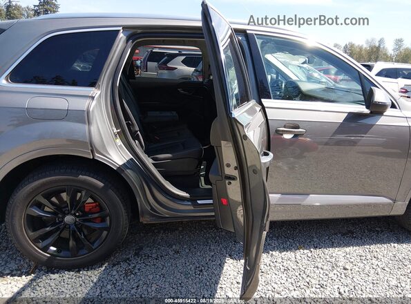 WA1AAAF76HD004094 2017 AUDI Q7 Gray Widok naklejki z numerem VIN
