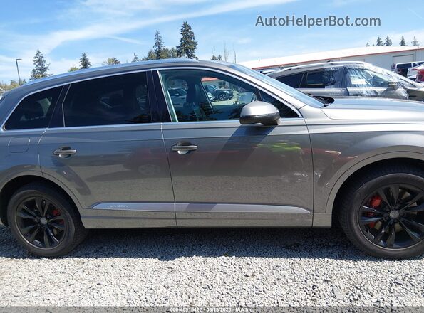 WA1AAAF76HD004094 2017 AUDI Q7 Gray Widok wnętrza z tyłu