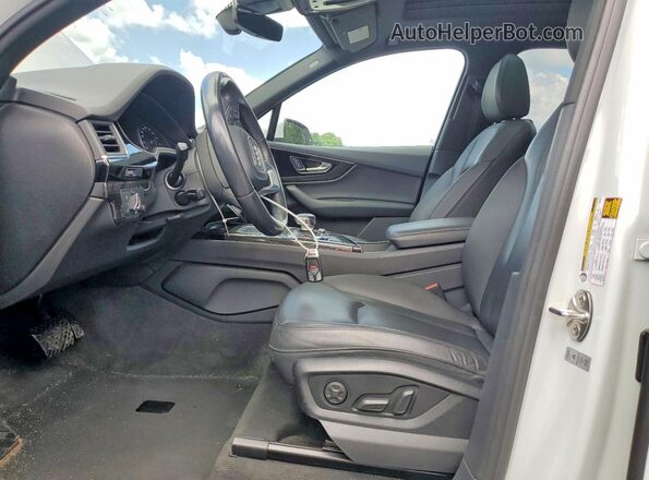 WA1AAAF7XJD006808 2018 AUDI Q7 White Սալոնի դիմացի տեսք