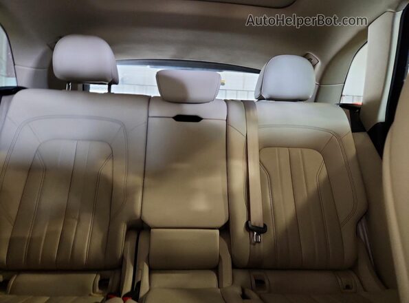 WA1AAAFY0M2133723 2021 AUDI Q5 Черный Вид задних сидений