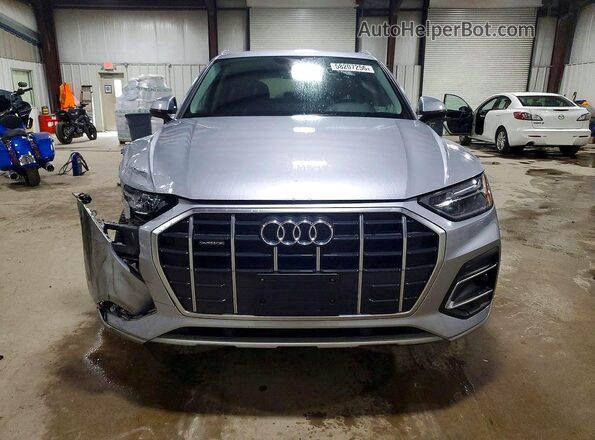 WA1AAAFY4M2110915 2021 AUDI Q5 Серебряный Вид спереди