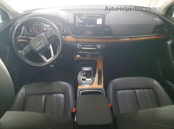 WA1AAAFY4M2110915 2021 AUDI Q5 Серебряный Вид панели приборов