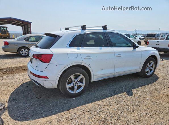 WA1AAAFY4M2133868 2021 AUDI Q5 White Rear right