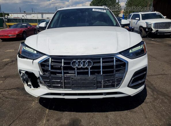 WA1AAAFY6M2028068 2021 AUDI Q5 White Դիմացի տեսք
