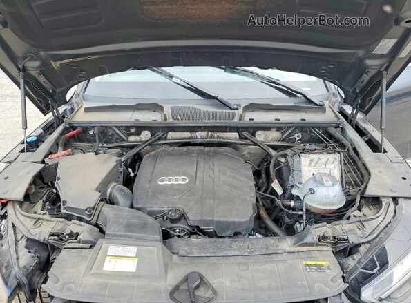 WA1AAAFY7M2019220 2021 AUDI Q5 Charcoal Engine compartment view