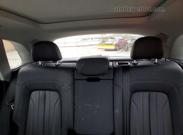 WA1AAAFY7M2019220 2021 AUDI Q5 Charcoal Rear seats view
