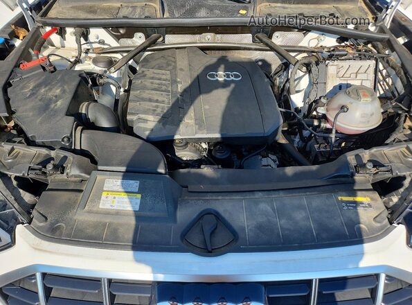 WA1AAAFY8M2101005 2021 AUDI Q5 White Սալոնի հետևի տեսք