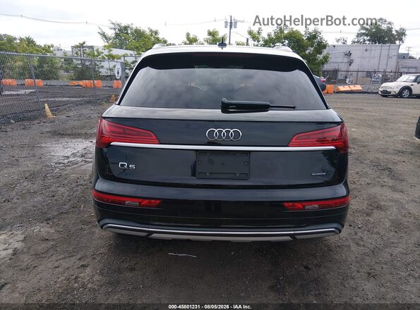 WA1AAAFY9M2091956 2021 AUDI Q5 Black 