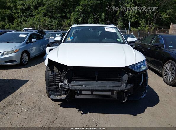 WA1AAAFY9M2096154 2021 AUDI Q5 White Rear interior view