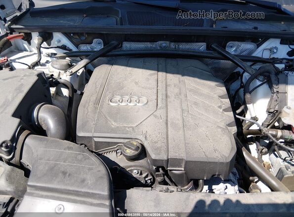 WA1AAAFY9M2096154 2021 AUDI Q5 White Rear view