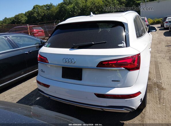 WA1AAAFY9M2096154 2021 AUDI Q5 White 
