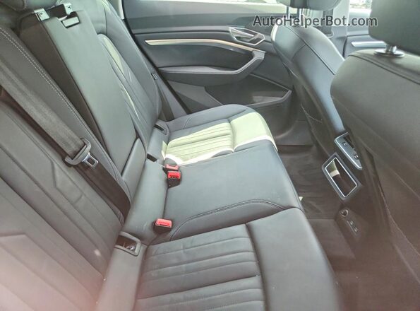 WA1AAAGE1MB022232 2021 AUDI E-TRON Gray უკანა სავარძლების ხედი