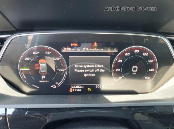 WA1AAAGE7MB029993 2021 AUDI E-TRON Black ხელსაწყოთა პანელის ხედი