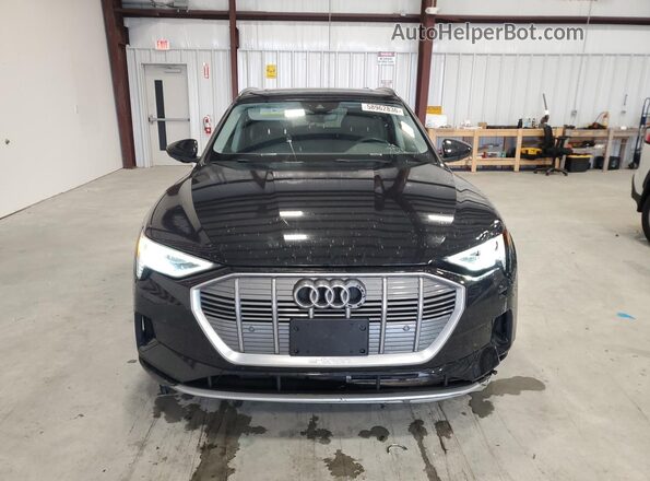 WA1AAAGE9MB027467 2021 AUDI E-TRON Black Դիմացի տեսք