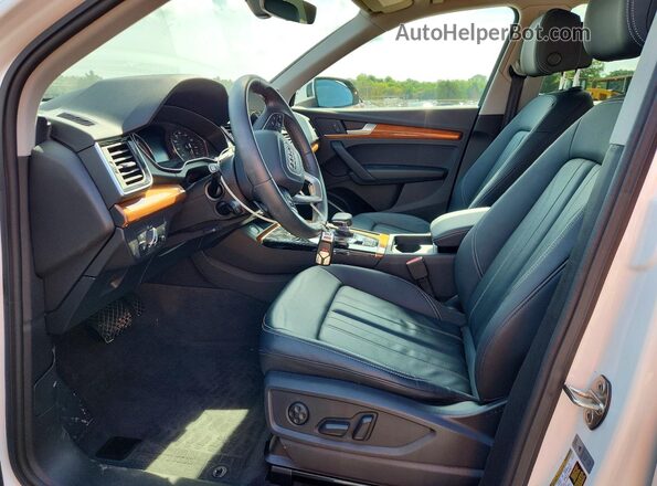 WA1ABAFY4P2169500 2023 AUDI Q5 White წინა სალონის ხედი