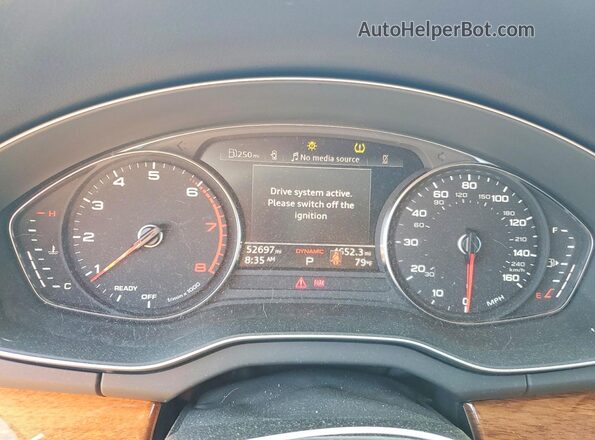 WA1ABAFY7P2048217 2023 AUDI Q5 Silver Widok zestawu wskaźników