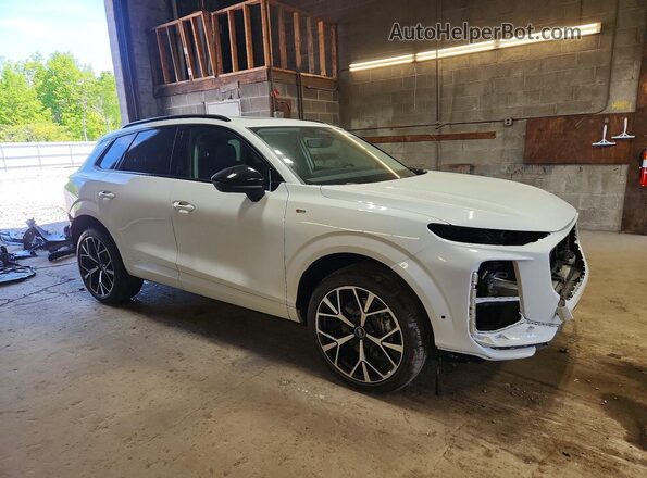 WA1ABCFJ5T1027008 2026 AUDI Q3 Белый Передняя правая четверть
