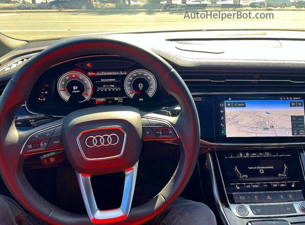 WA1ACBF70PD010097 2023 AUDI Q7 White Widok wnętrza z przodu