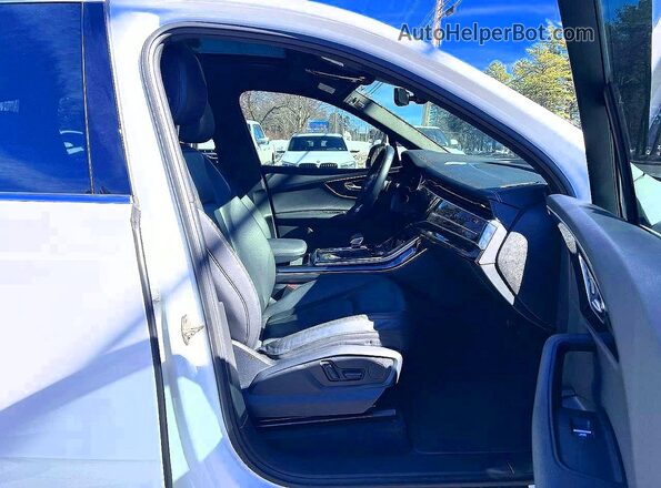 WA1ACBF70PD010097 2023 AUDI Q7 White Widok z przodu