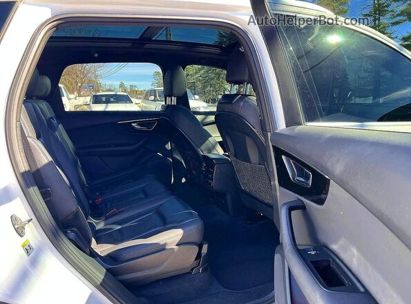 WA1ACBF70PD010097 2023 AUDI Q7 White Widok z tyłu