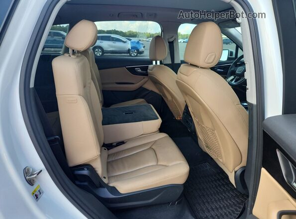 WA1ACBF72PD014930 2023 AUDI Q7 White Rear interior view