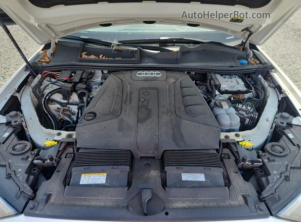 WA1ACBF72PD014930 2023 AUDI Q7 White Engine compartment view