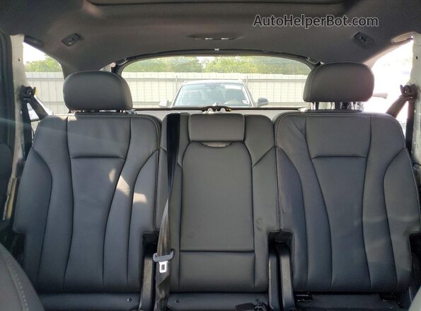 WA1ACBF73SD003265 2025 AUDI Q7 White Widok tylnych siedzeń