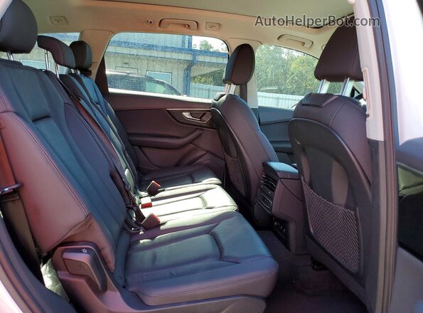 WA1ACBF79PD014942 2023 AUDI Q7 White Սալոնի հետևի տեսք