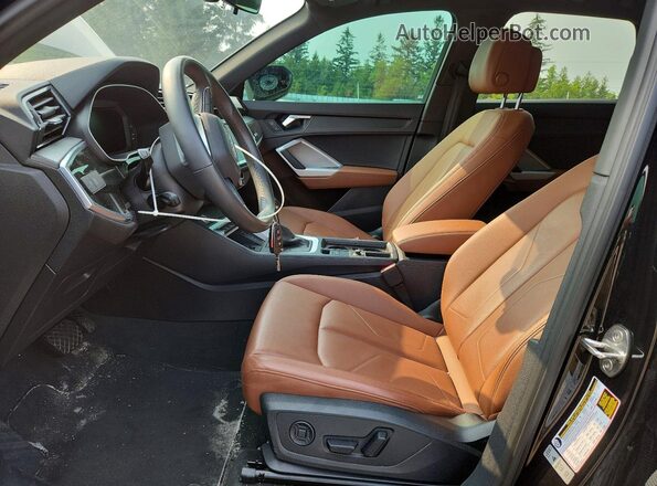 WA1AECF31P1117500 2023 AUDI Q3 Black Սալոնի դիմացի տեսք