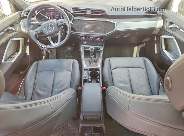 WA1AECF35L1006703 2020 AUDI Q3 Silver Dashboard view