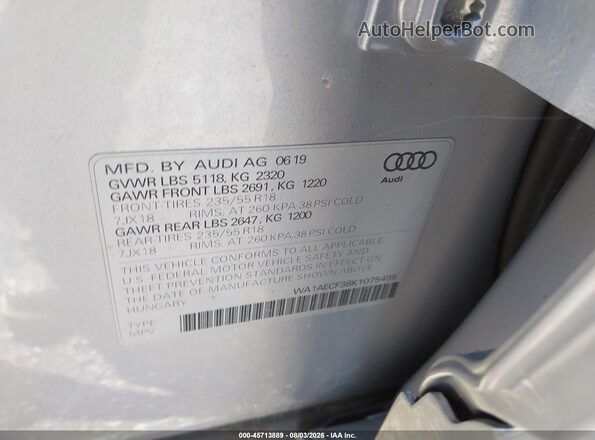 WA1AECF38K1075495 2019 AUDI Q3 Silver Widok komory silnika