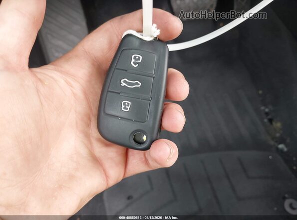 WA1AECF39L1044547 2020 AUDI Q3 Silver Widok deski rozdzielczej