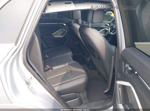 WA1AECF39L1044547 2020 AUDI Q3 Silver Widok naklejki z numerem VIN