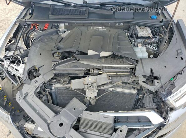 WA1AHAF70JD035861 2018 AUDI Q7 Silver Engine compartment view