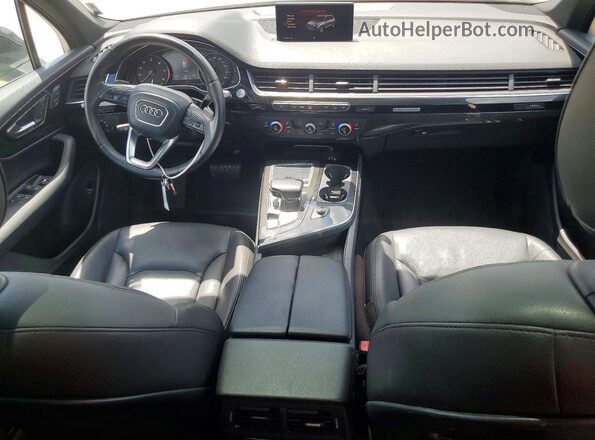 WA1AHAF72HD044085 2017 AUDI Q7 Blue Vista del salpicadero