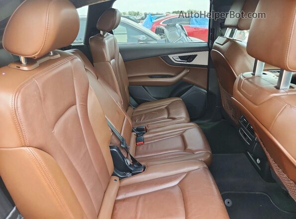 WA1AHAF73JD026023 2018 AUDI Q7 White Вид задньої частини салону