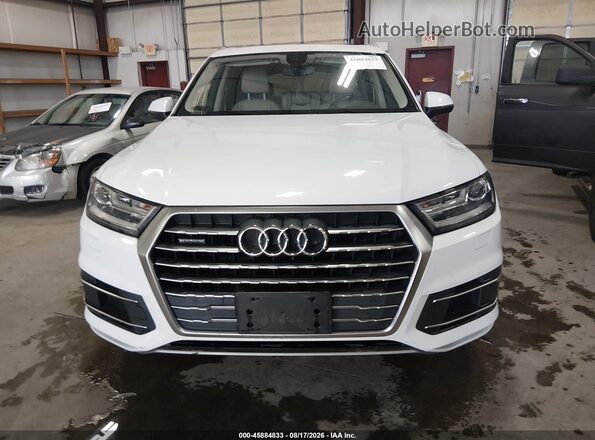 WA1AHAF76JD013900 2018 AUDI Q7 White Rear interior view