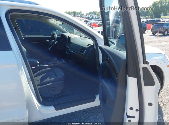 WA1ANAFY0J2037767 2018 AUDI Q5 White Vista interior delantera