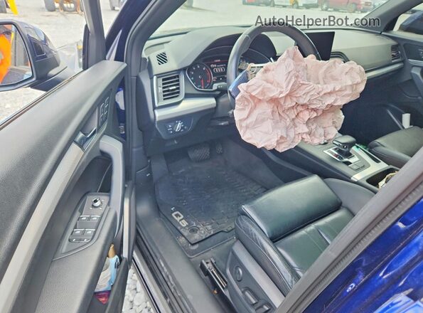 WA1ANAFY0L2121672 2020 AUDI Q5 Blue Vista del salpicadero