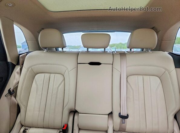 WA1ANAFY1J2016653 2018 AUDI Q5 Black Հետևի նստատեղերի տեսք