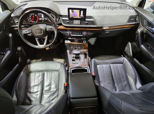 WA1ANAFY2J2169042 2018 AUDI Q5 Silver Вид панелі приладів