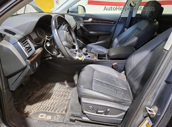 WA1ANAFY2J2169042 2018 AUDI Q5 Silver Вид салону спереду