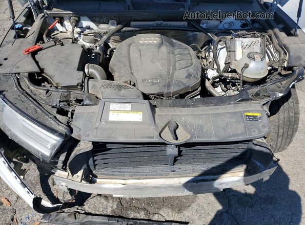 WA1ANAFY2K2125107 2019 AUDI Q5 White Vista del compartimento del motor