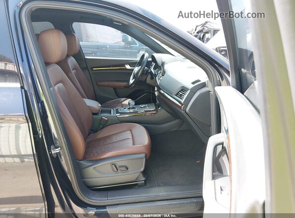 WA1ANAFY3K2057271 2019 AUDI Q5 Navy Вид салону спереду