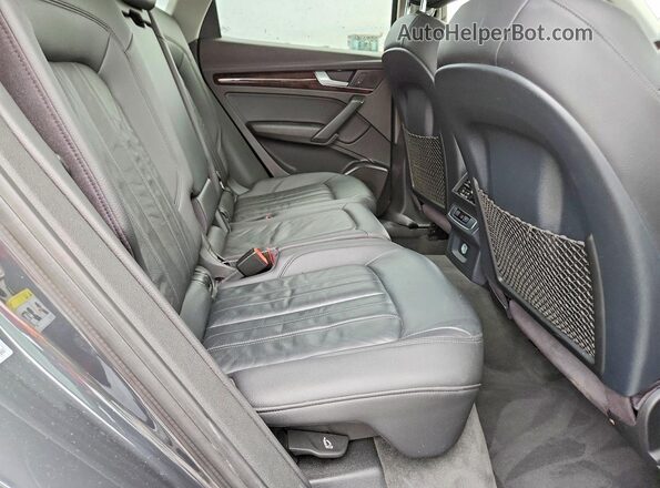 WA1ANAFY5J2011990 2018 AUDI Q5 Угольный Вид задней части салона