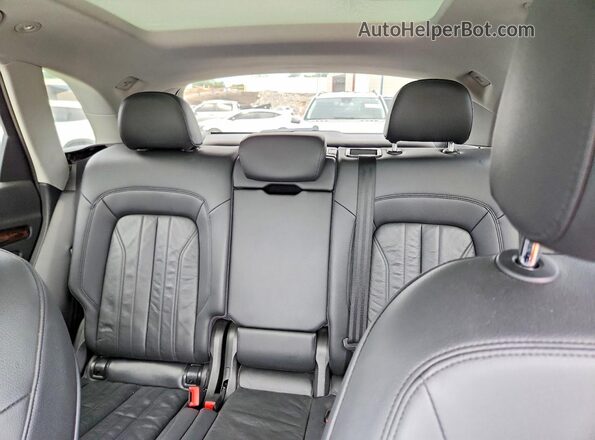 WA1ANAFY5J2011990 2018 AUDI Q5 Угольный Вид задних сидений