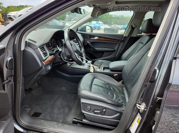 WA1ANAFY5J2011990 2018 AUDI Q5 Угольный Вид салона спереди