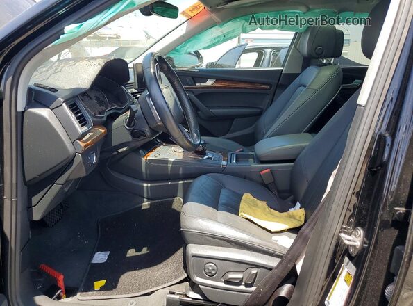 WA1ANAFY9J2006954 2018 AUDI Q5 Черный Вид салона спереди