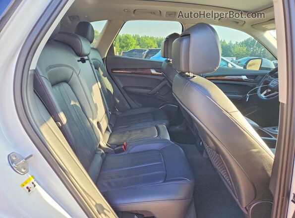 WA1ANAFY9J2010115 2018 AUDI Q5 White Вид задніх сидінь